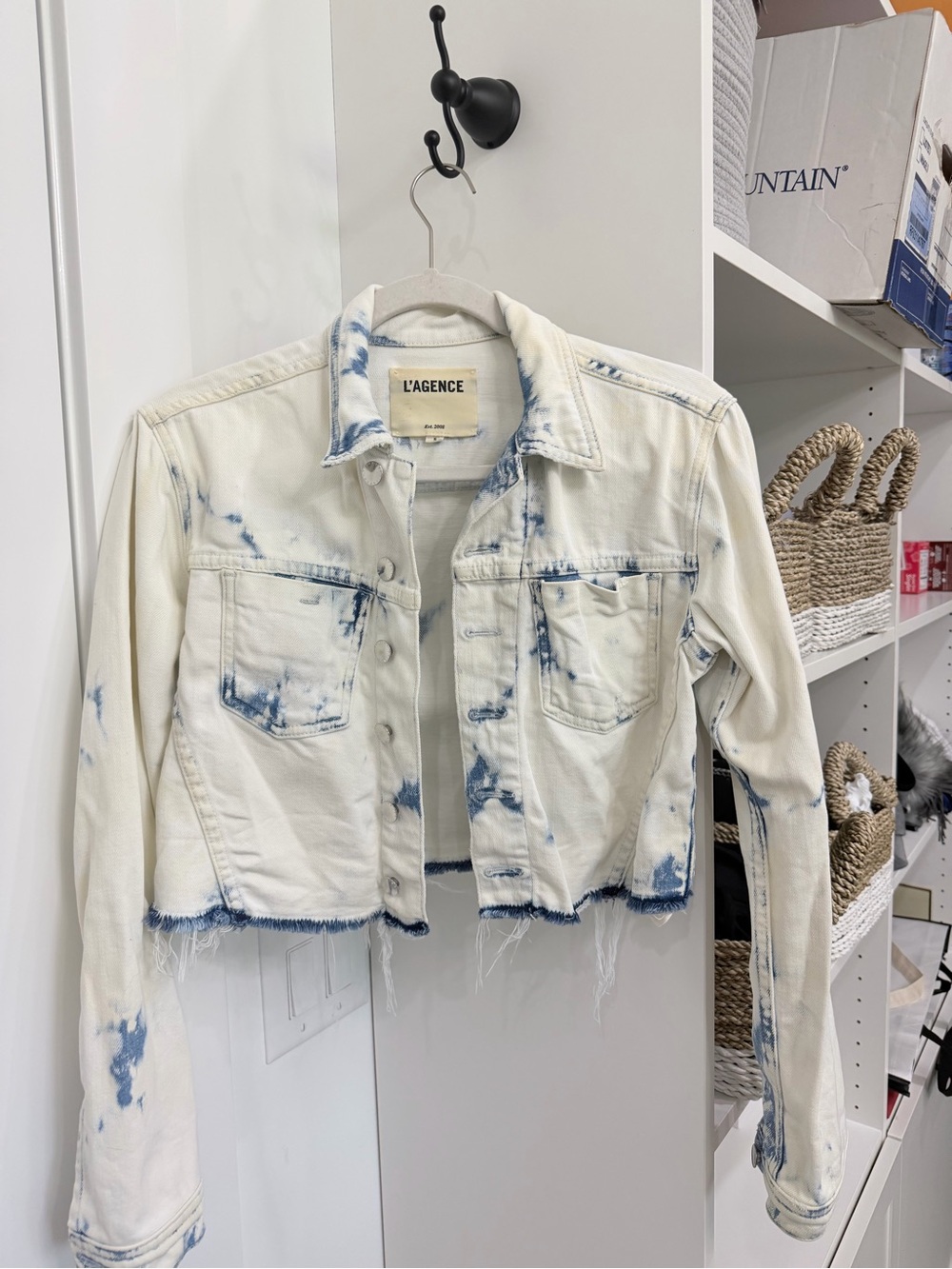 L'AGENCE White Denim Cropped Jacket with Blue Tie-Dye